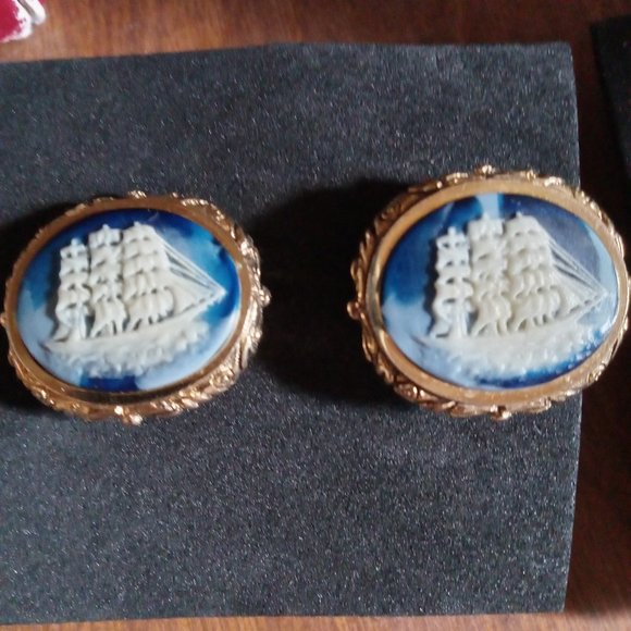 1800's Vintage Ship CUFF LINKS-gold plated lined SET - Picture 1 of 4